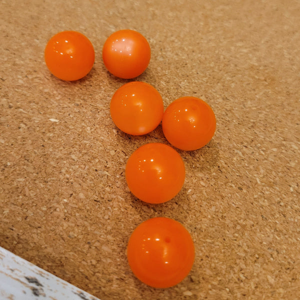 Vintage Moonglow Lucite Round Beads – Tangerine Orange, 14mm, 6pcs