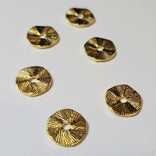 18mm Wavy Ridged Metal Disc Connectors, Goldtone