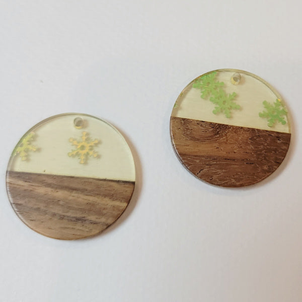 Walnut Wood & Snowflake Resin Round Pendants, 28mm