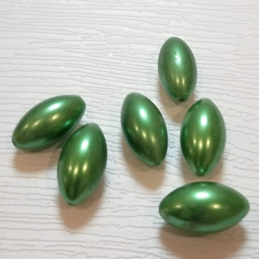 8 x 18mm Pine Green Vintage Pearl Plastic Oval Torpedo Beads