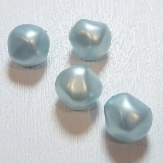 22mm Icy Blue Vintage Pearl Plastic Bicone Nugget Beads