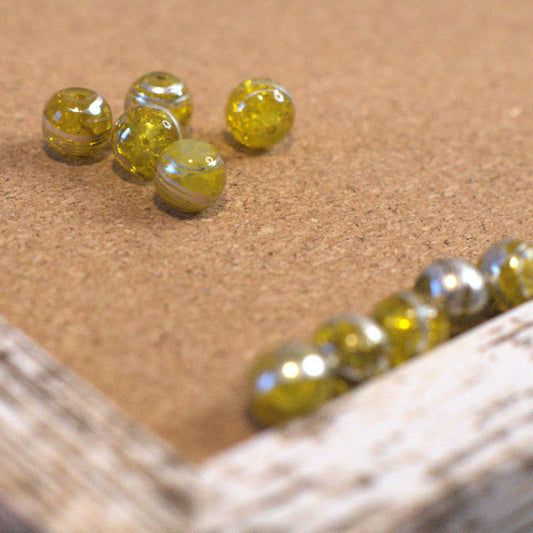 Greasy Yellow Crackle Glass Round Beads with Silver Swirl, 10mm