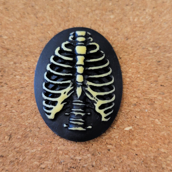 Gothic Skeleton Rib Cage Resin Cabochon – Black & Ivory, 37x28mm