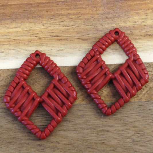 Acrylic Rattan Style Pendants, Brick Red, Large Diamond, 2pcs