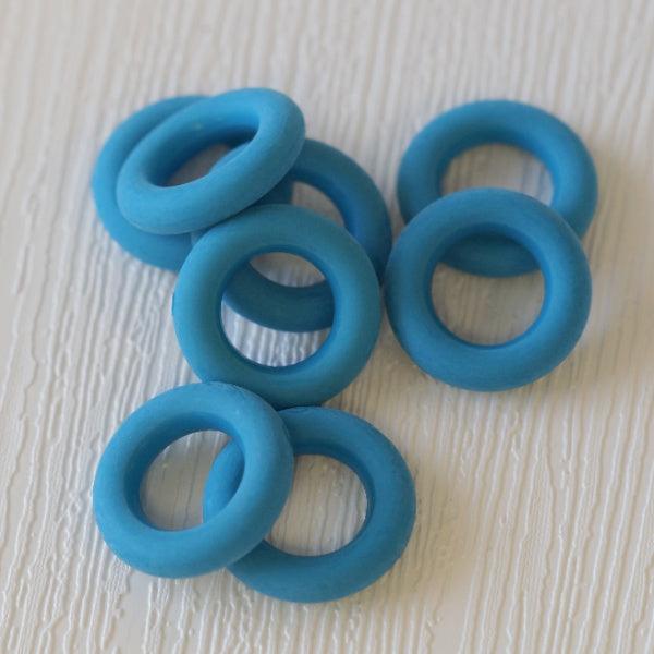 Vintage Plastic Rings - Turquoise Blue 18mm - Humpday Beads