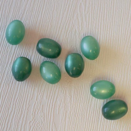 14mm Oval Vintage Moonglow Lucite Beads - Green - Humpday Beads